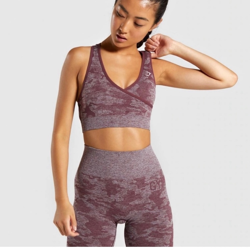 Gymshark Camo Seamless Set in “Berry”. New